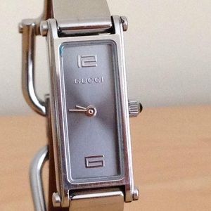 Gucci 1500L Metallic Gray watch
